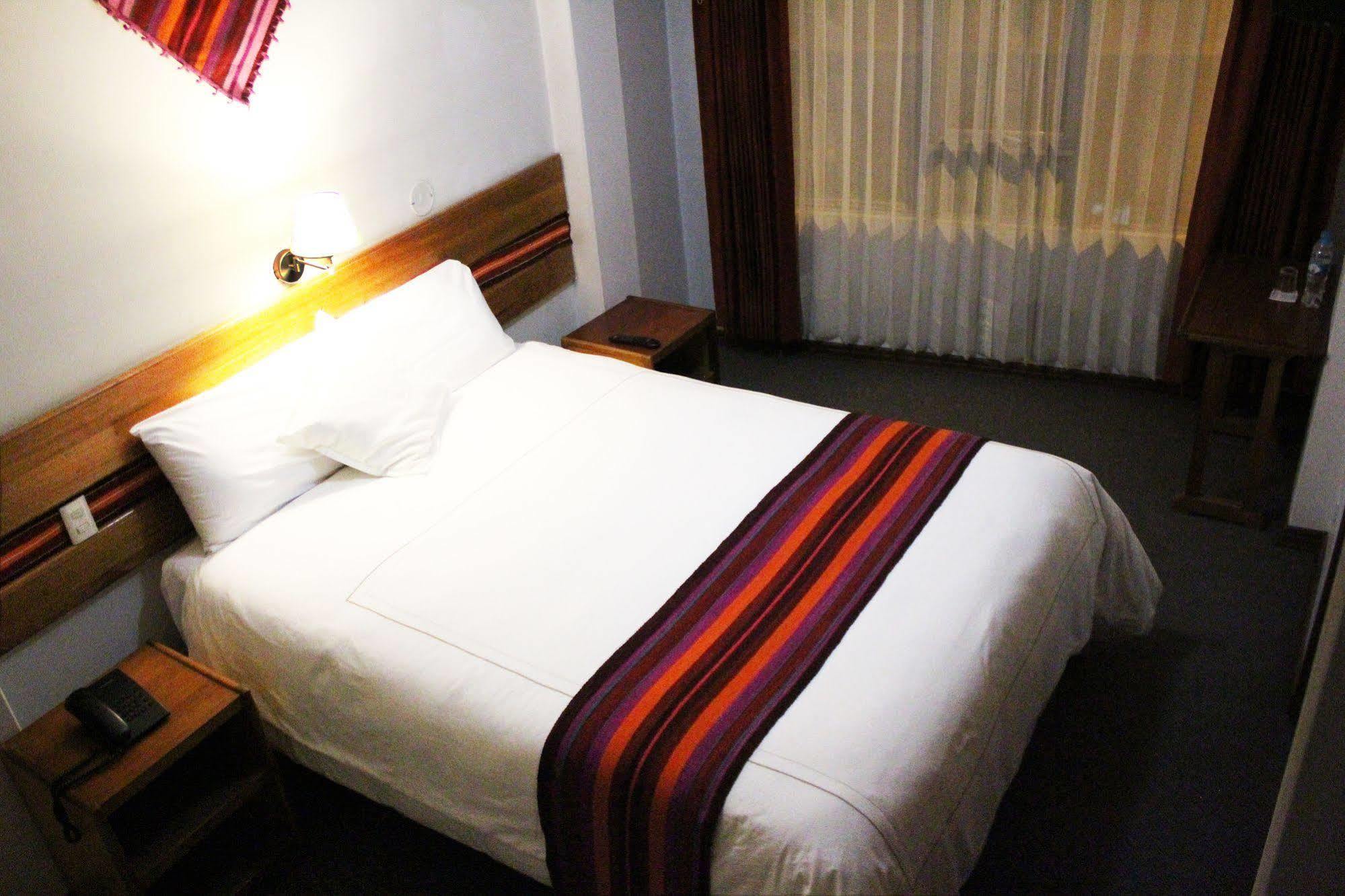 Cantuta Inn Пуно Экстерьер фото